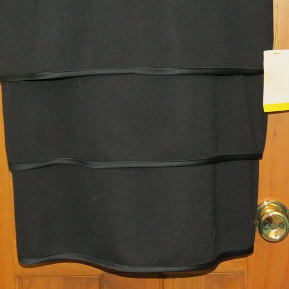 NWT Caron Black Knit Dress Long Sleeve Tiered Size 14 - Picture 4 of 11